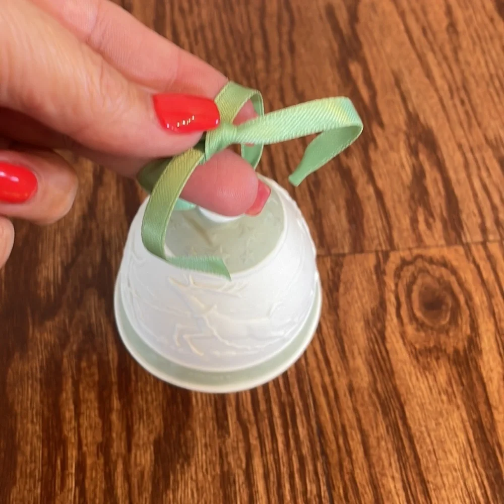 VINTAGE Lladro 1988 Christmas /Holiday porcelain bell ornament mint green ivory